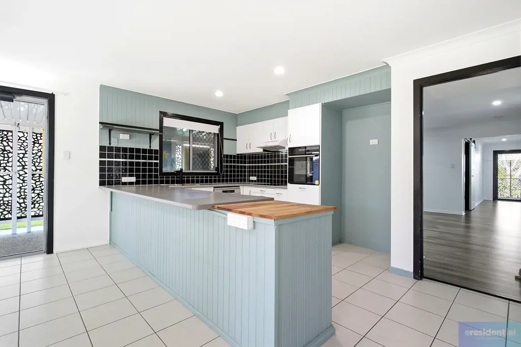 33 Coldstream Way, Holmview, QLD 4207, 4房, 2浴, House