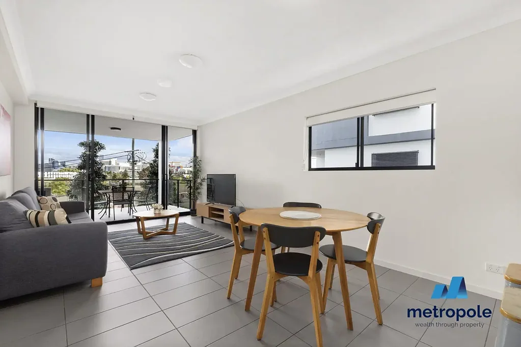 TWO BEDROOM TWO BATHROOM UNIT WITH FURNITURE PACKAGE