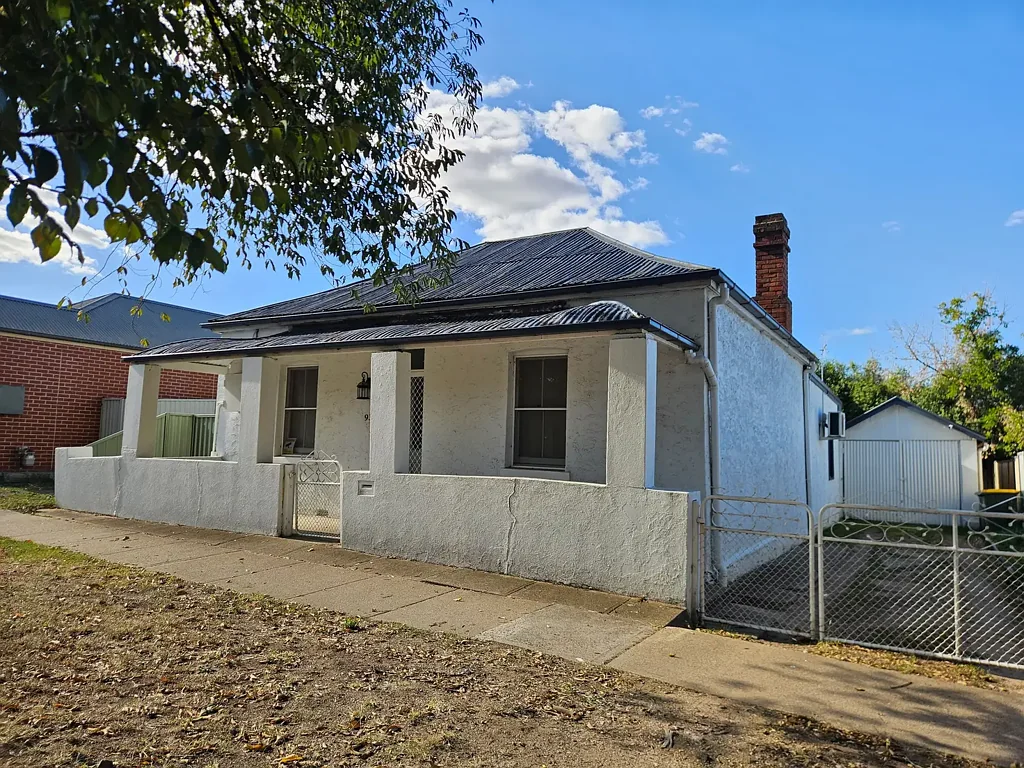 Within walking distance to the CBD