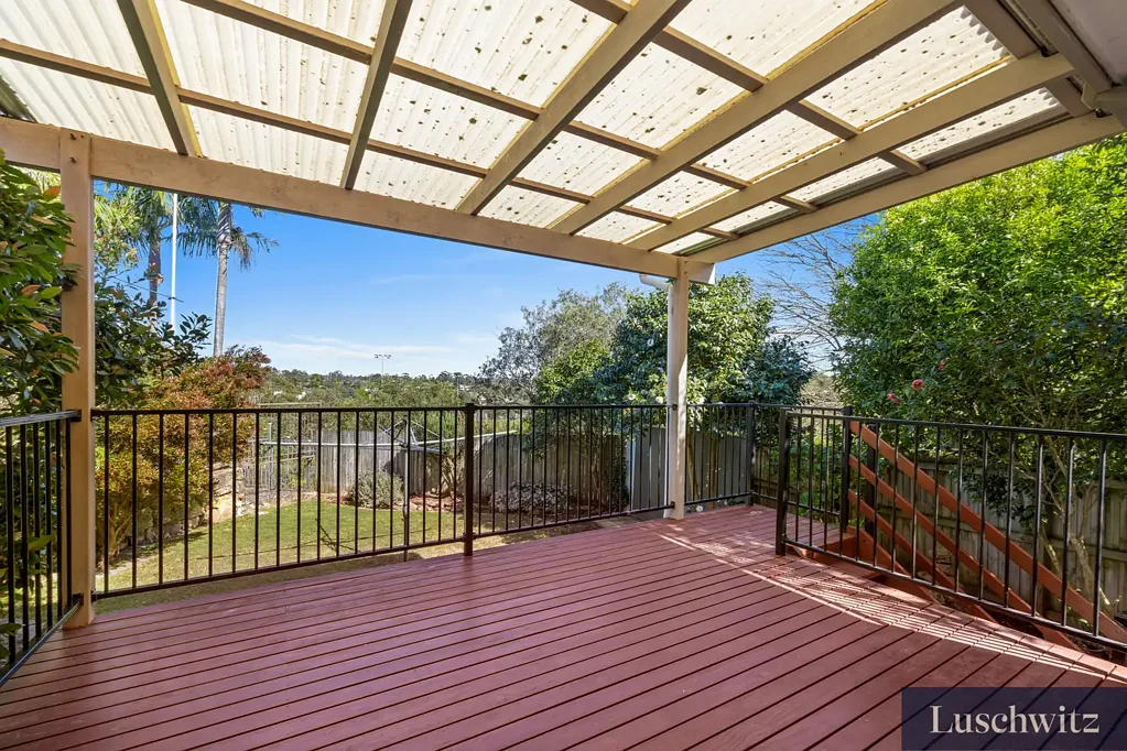 DELIGHTFUL GARDEN FLAT – APPLICANTS WITH PETS ARE ENCOURAGED TO APPLY