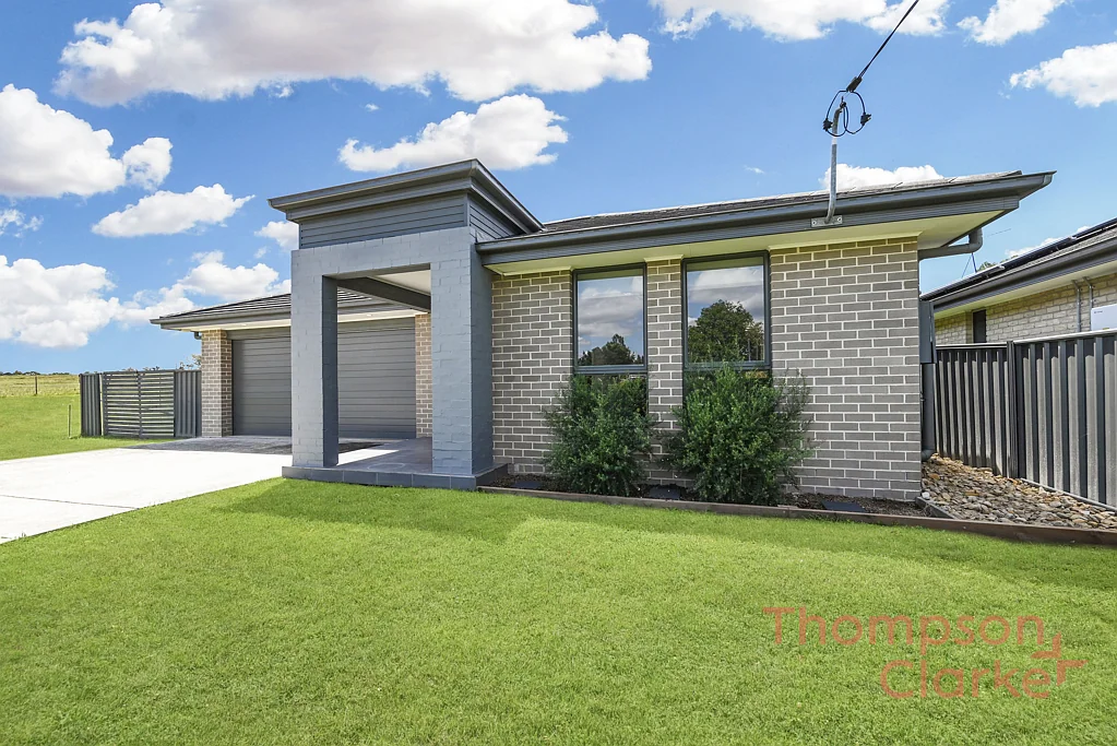 53 Whitburn Street, Greta, NSW 2334