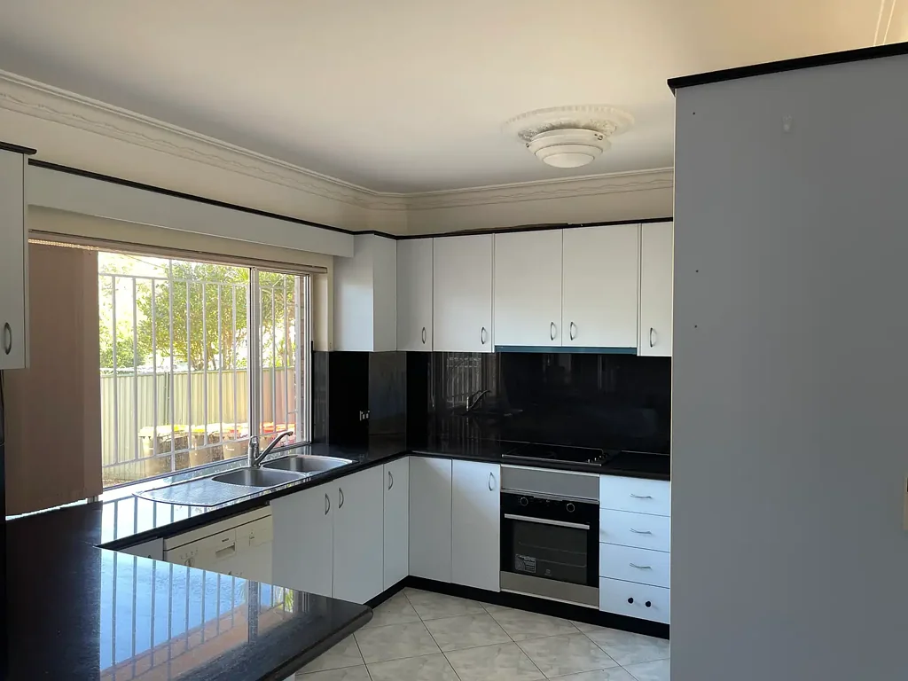 SINGLE LEVEL LIVING - BOTTOM HALF OF THE HOUSE | INCLUDES ELECTRICITY & WATER