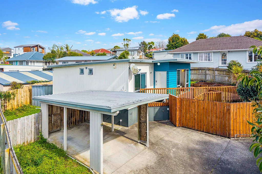 Te Atatu Peninsula 3कमरा Sun-Filled Freehold Living in Te Atatu Peninsula