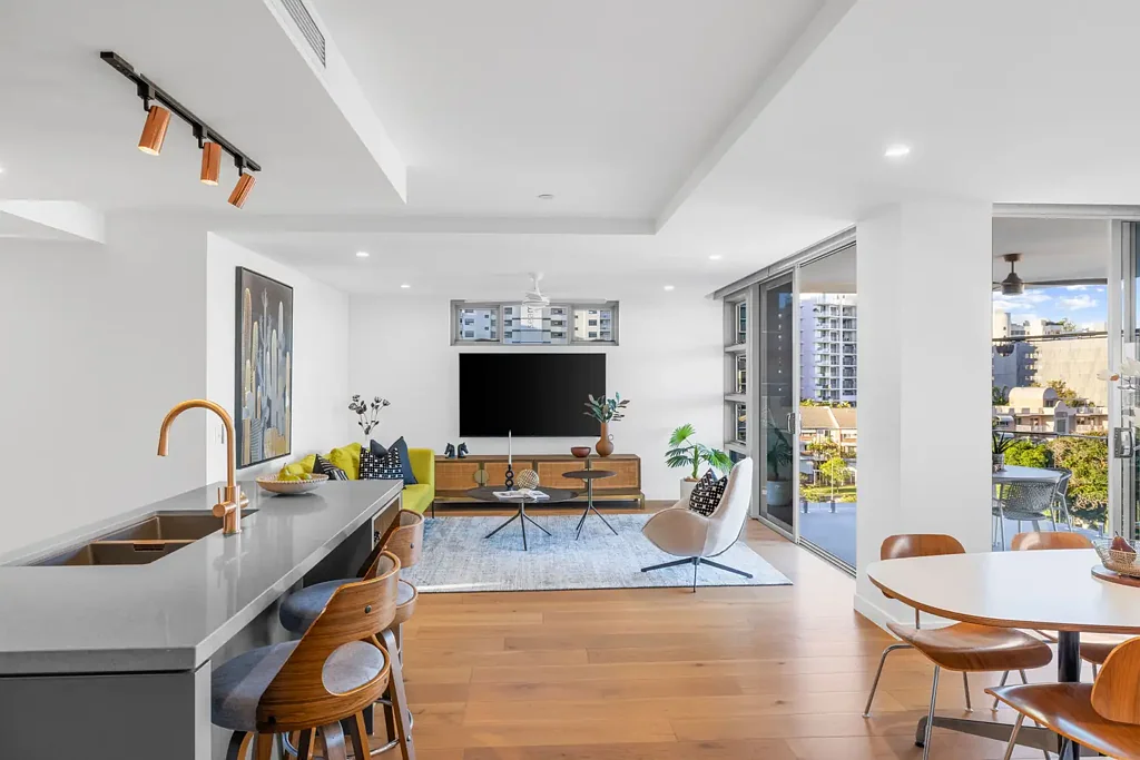 Mooloolaba 3Phòng ngủ Owners Have Relocated, Must Be Sold on or Before Auction Day!