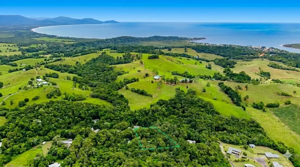 Jubilee Heights RAINFOREST PRIVACY • TROPICAL LIFESTYLE 
3,397m²  BLOCK-JUST $135k