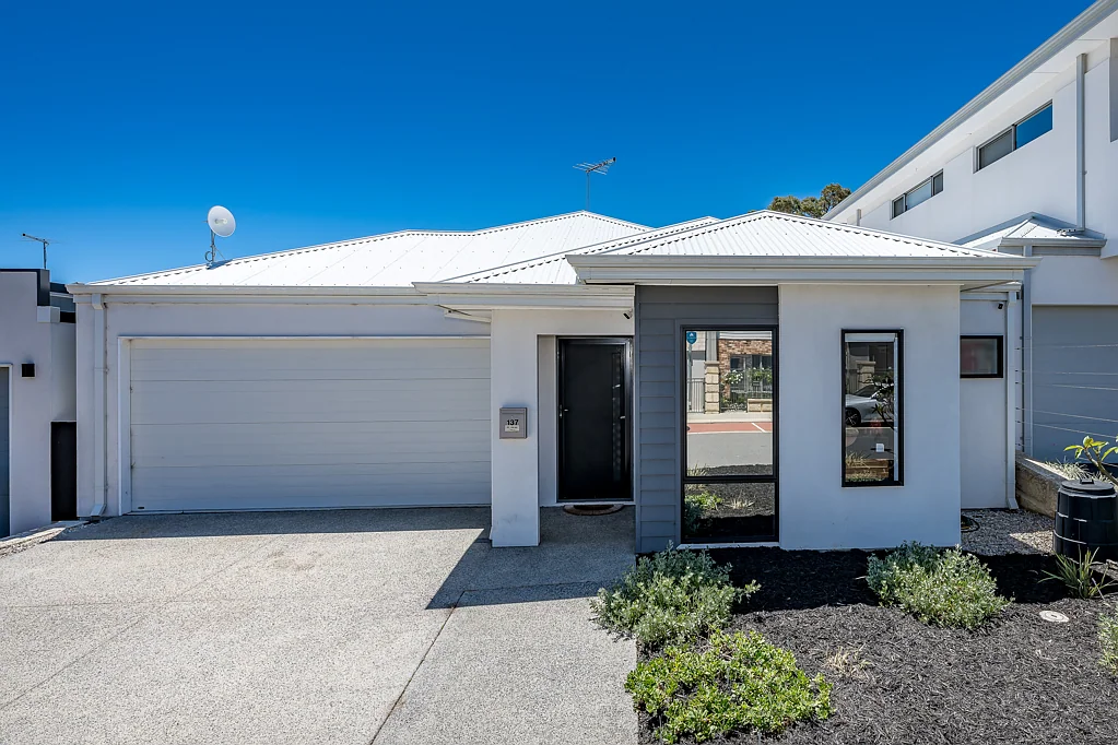 137 Cosimo Drive, Woodvale, WA 6026