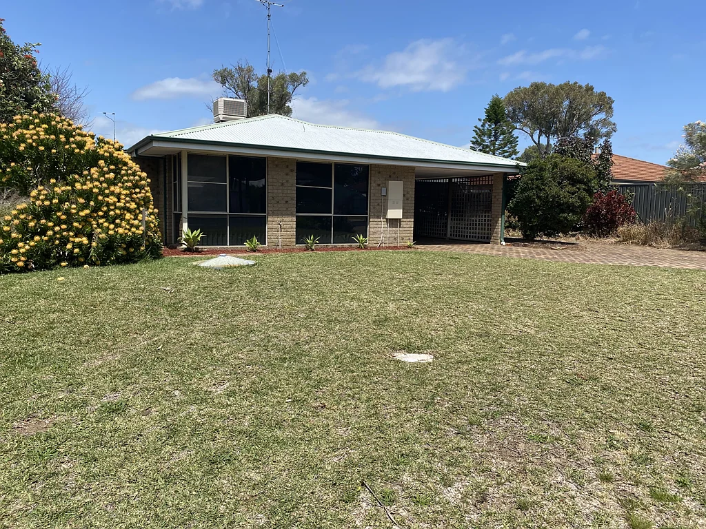 1b Briar Court, Greenfields, WA 6210