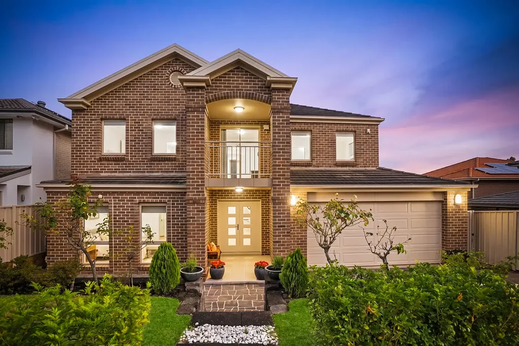 Kellyville Ridge 6Habitaciones Massive North-Facing Clarendon Home with No Community Levy