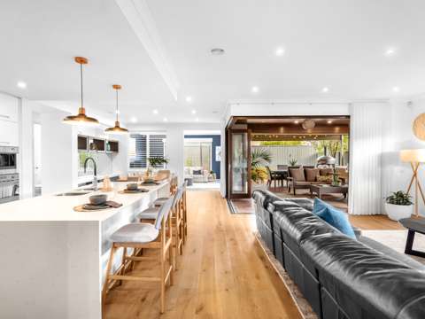 Craigieburn 4 Bedroom Elevated Elegance in Aston Estate