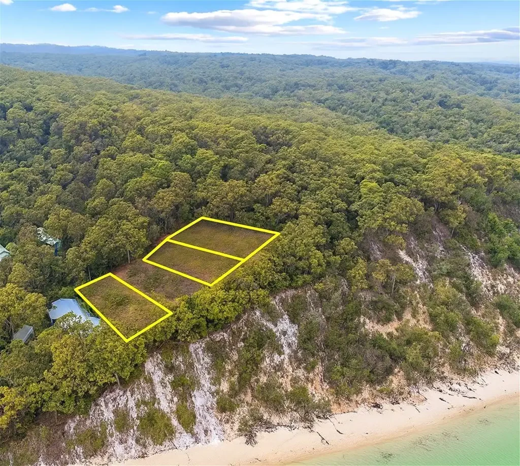 K'Gari FREEHOLD Waterfront Land on Fraser - Paradise found!