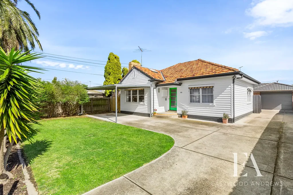 Newcomb 2Phòng ngủ Charming 1950s Weatherboard Gem!