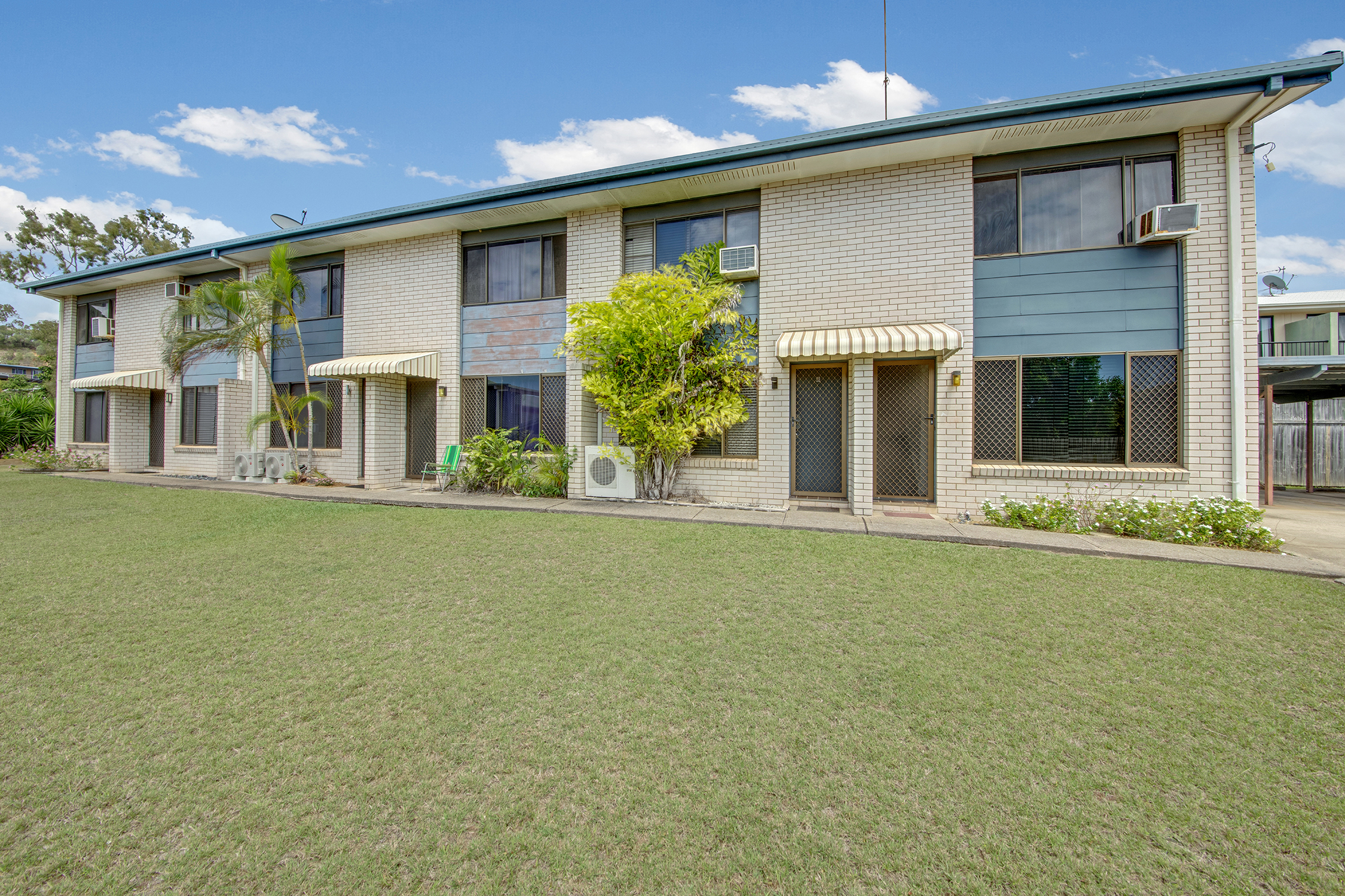 17 ROBERTS ST, SOUTH GLADSTONE QLD 4680, 0 Bedrooms, 0 Bathrooms, Unit