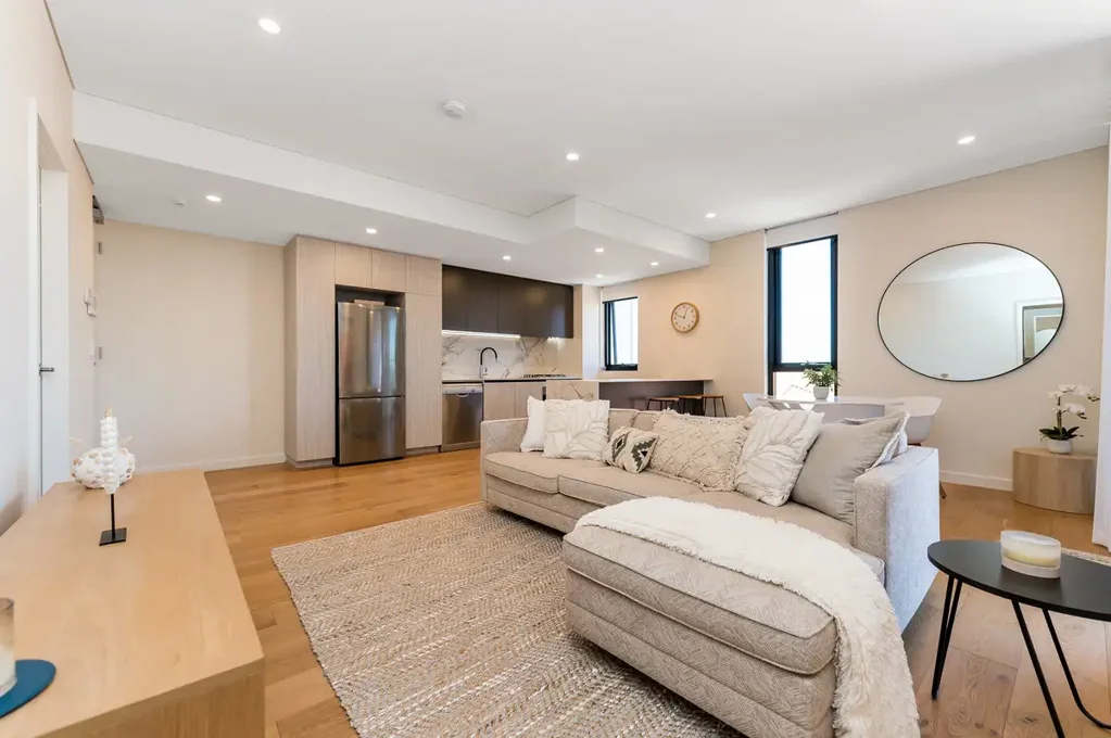 Edition Como — Designer Riverside Living Awaits