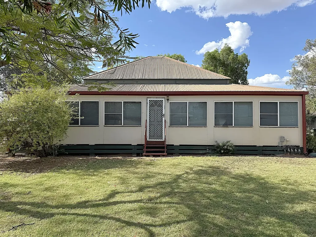 110 Yew Street, Barcaldine, QLD 4725