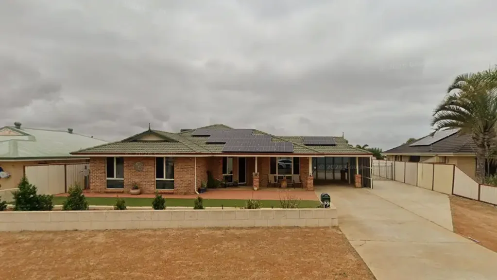 33 Weeloo Road, Waggrakine, WA 6530