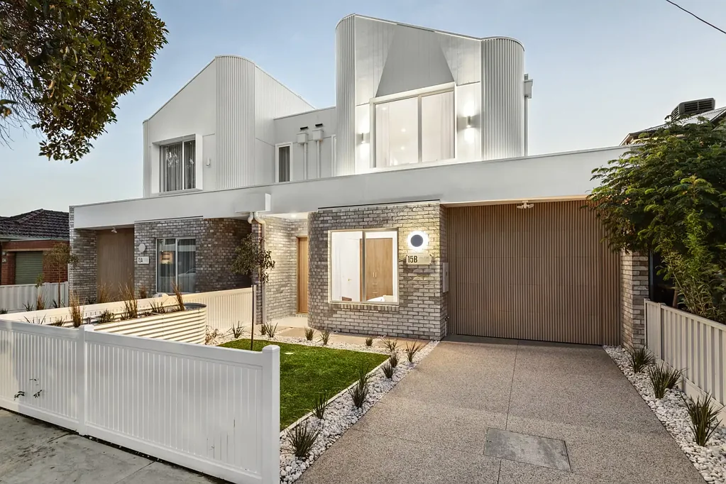 Pascoe Vale 4 Bedroom Stunning New Lifestyle of High-End Luxury