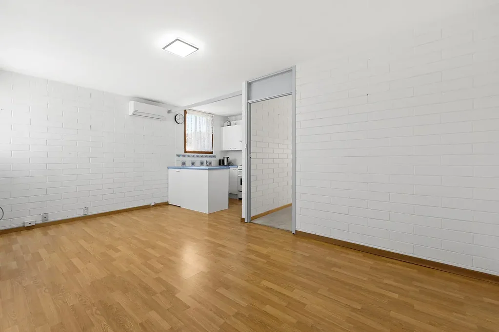 Springvale 1Kwarto An abundance of natural light with privacy!