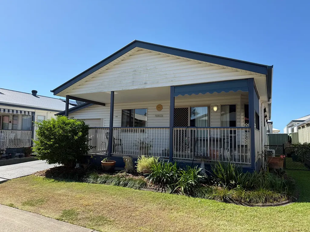Urraween 2房  Golden Shores Lifestyle Living – Pet Friendly Over-50’s Home!
$480,000 | Spacious 2 Bedroom + Study