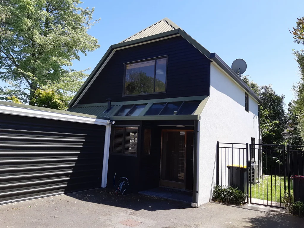 Standalone Back of the Section Townhouse