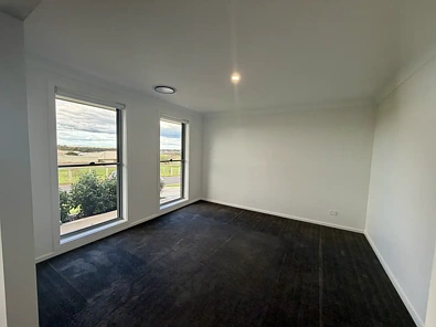 9 Purlingbrook Tce, Dubbo, NSW 2830, 4 Bedrooms, 2 Bathrooms, House