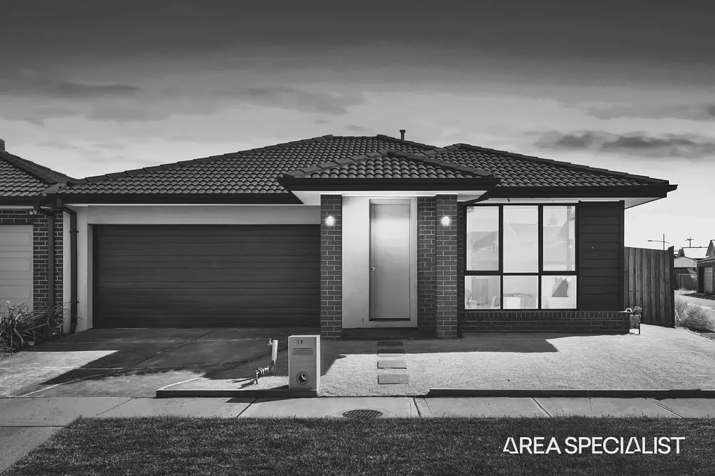 19 Neville Street, Thornhill Park, VIC 3335
