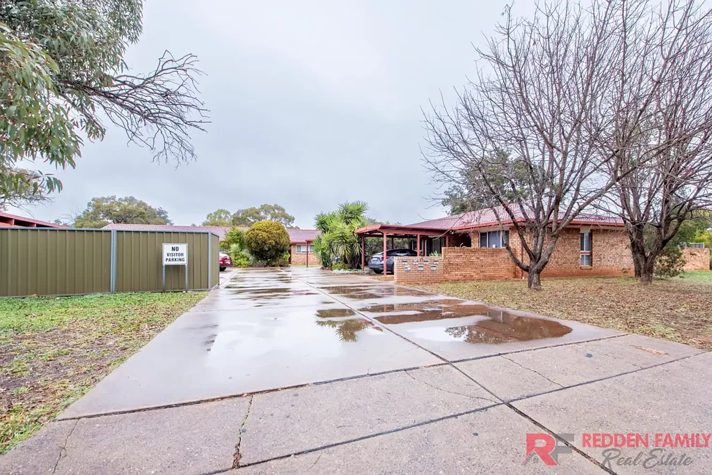 Dubbo 2 Bedroom Low Maintenance Unit!