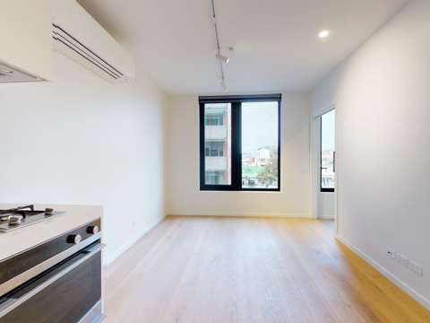 City Living - 1 Bedroom plus Spacious Study Apartment