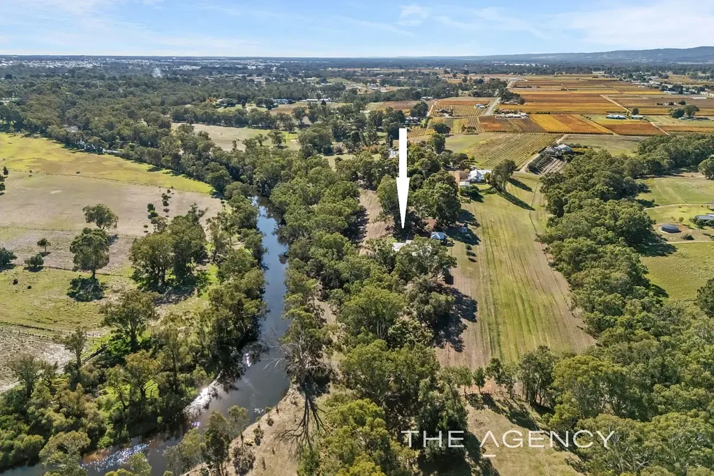 Herne Hill 5chambre 300 Metre Swan River Frontage, Two Homes on a Parkland 8 Acres
