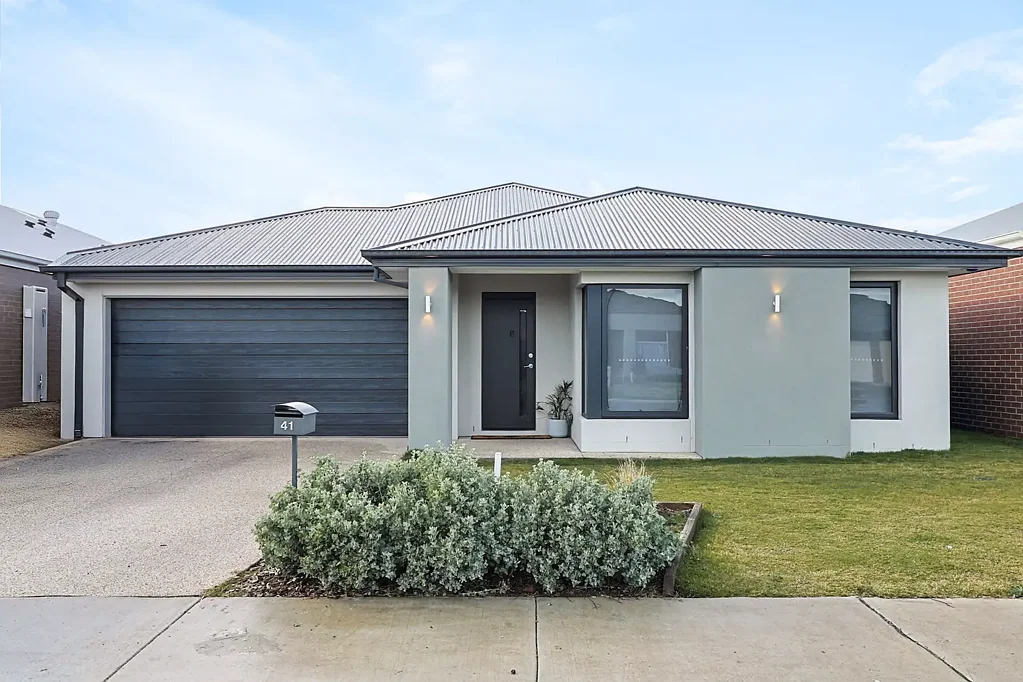 41 Forrest Green Drive, Armstrong Creek, VIC 3217