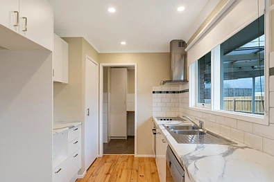 1/9 Macmeikan Street, Whittlesea, VIC 3757, 3房, 1浴, House