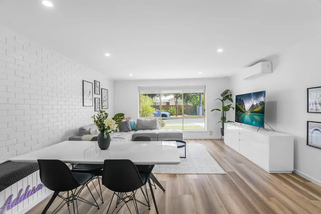 1/2 Weeden Drive, Werribee, VIC 3030