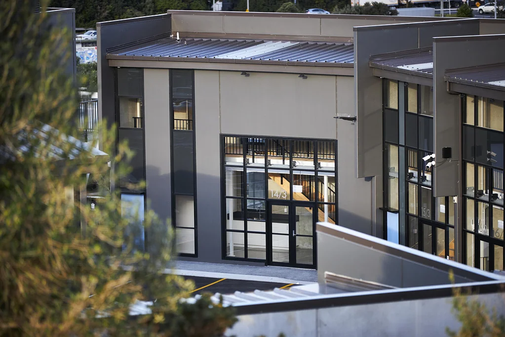 Mount Wellington 14/3 Pacific Rise - thriving commercial hub