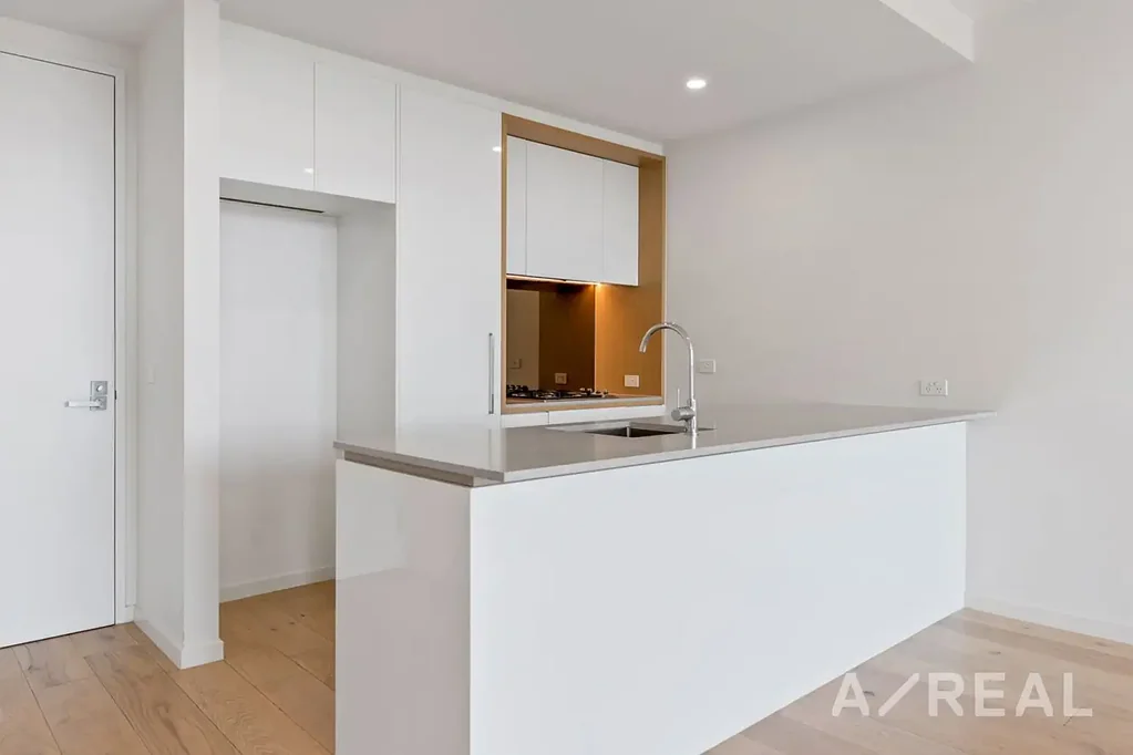 Contemporary Apartment with Exceptional Lifestyle Appeal