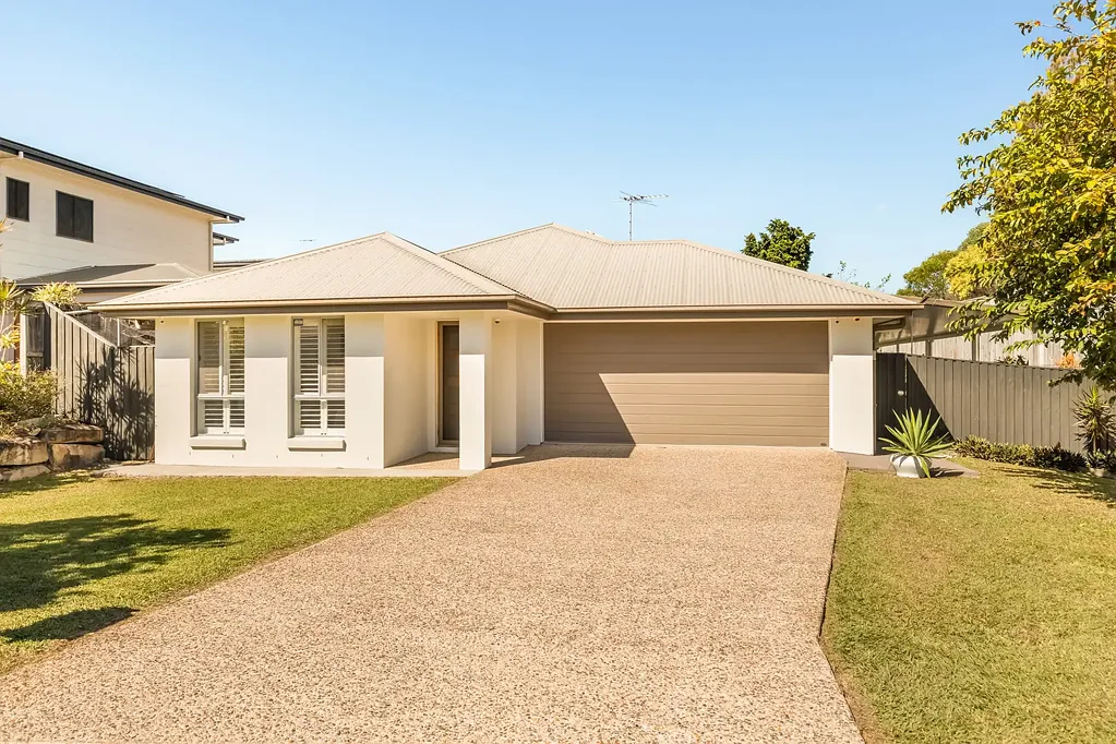 6 Alexander Close, Mackenzie, QLD 4156