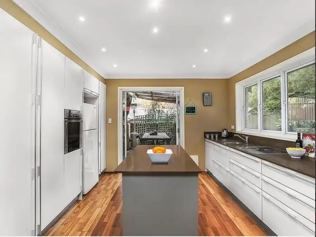 Charming Family Home In Peaceful Illawong