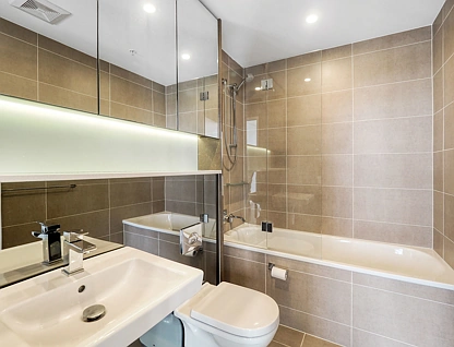 1208/10 Atchison Street, St Leonards, Lower North Shore, 2 कमरे, 2 बाथरूम, Apartment