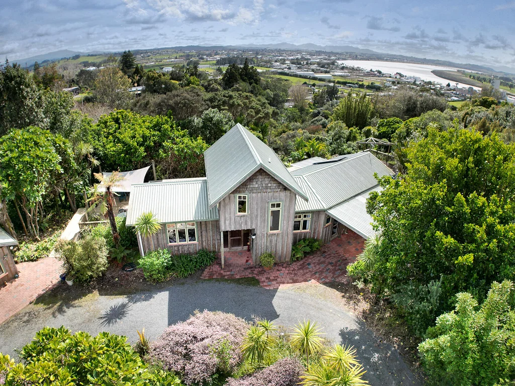 Dargaville 4બેડરૂમ Secluded Crafted Sanctuary