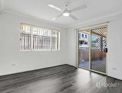 4/8-10 Fourth Avenue, Blacktown, Western Suburbs, 2 habitaciones, 1 baños, Apartment