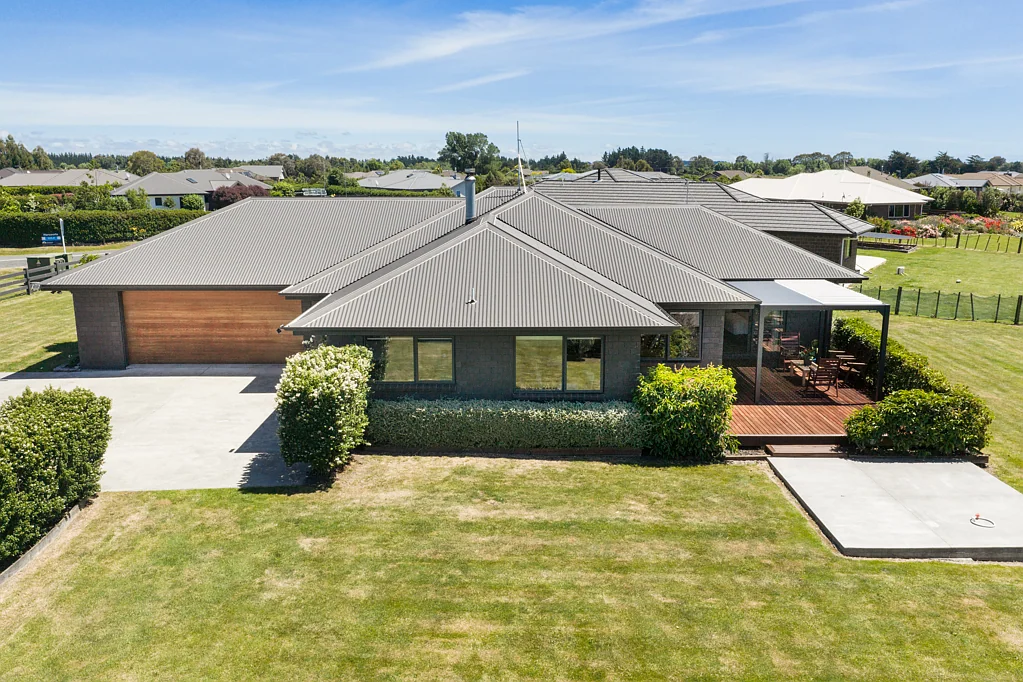 Feilding 4房  EASY CARE LIFESTYLE IN SOUGHT AFTER MOUNT TAYLOR