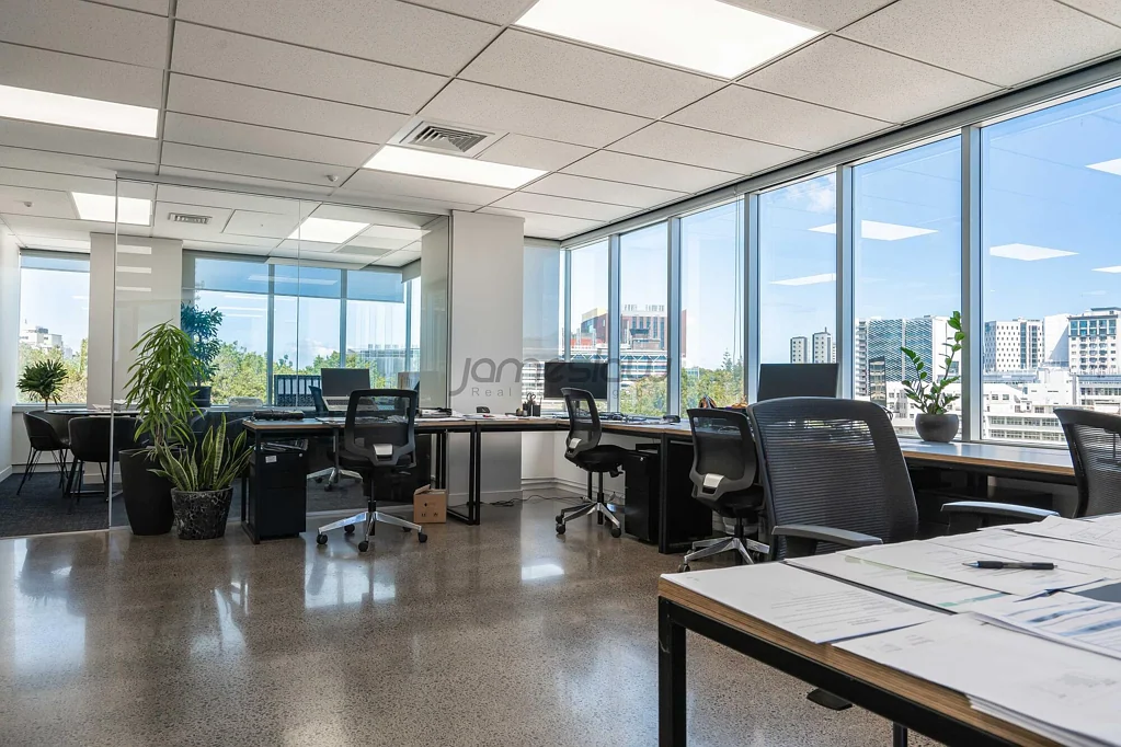 Auckland Central  Impressive High Quality CBD Office