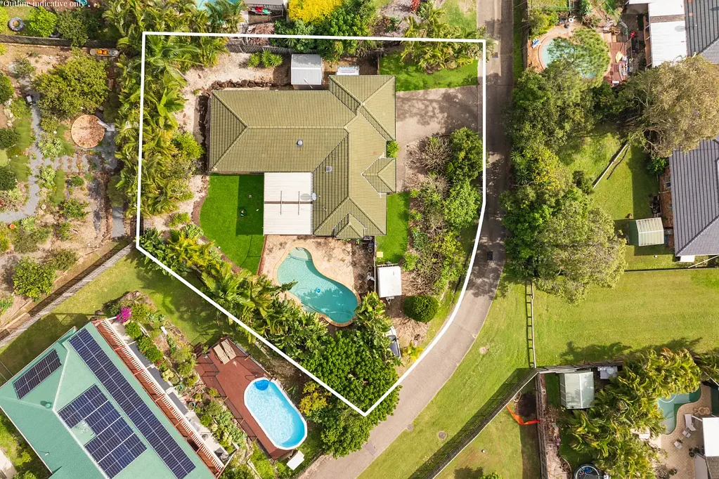 Oxenford 4部屋 Privacy, Pool and Endless Potential in a Prime Location!