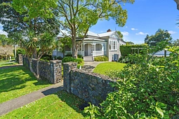 12 St Leonards Road, Devonport