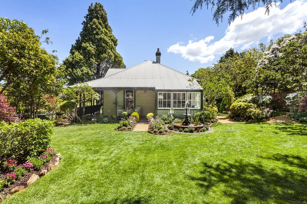 16 Craigend Street, Leura, NSW 2780