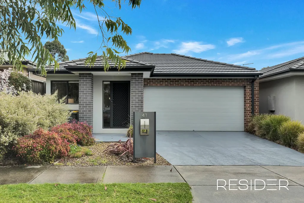 41 Gyrfalcon Way, Doreen, VIC 3754