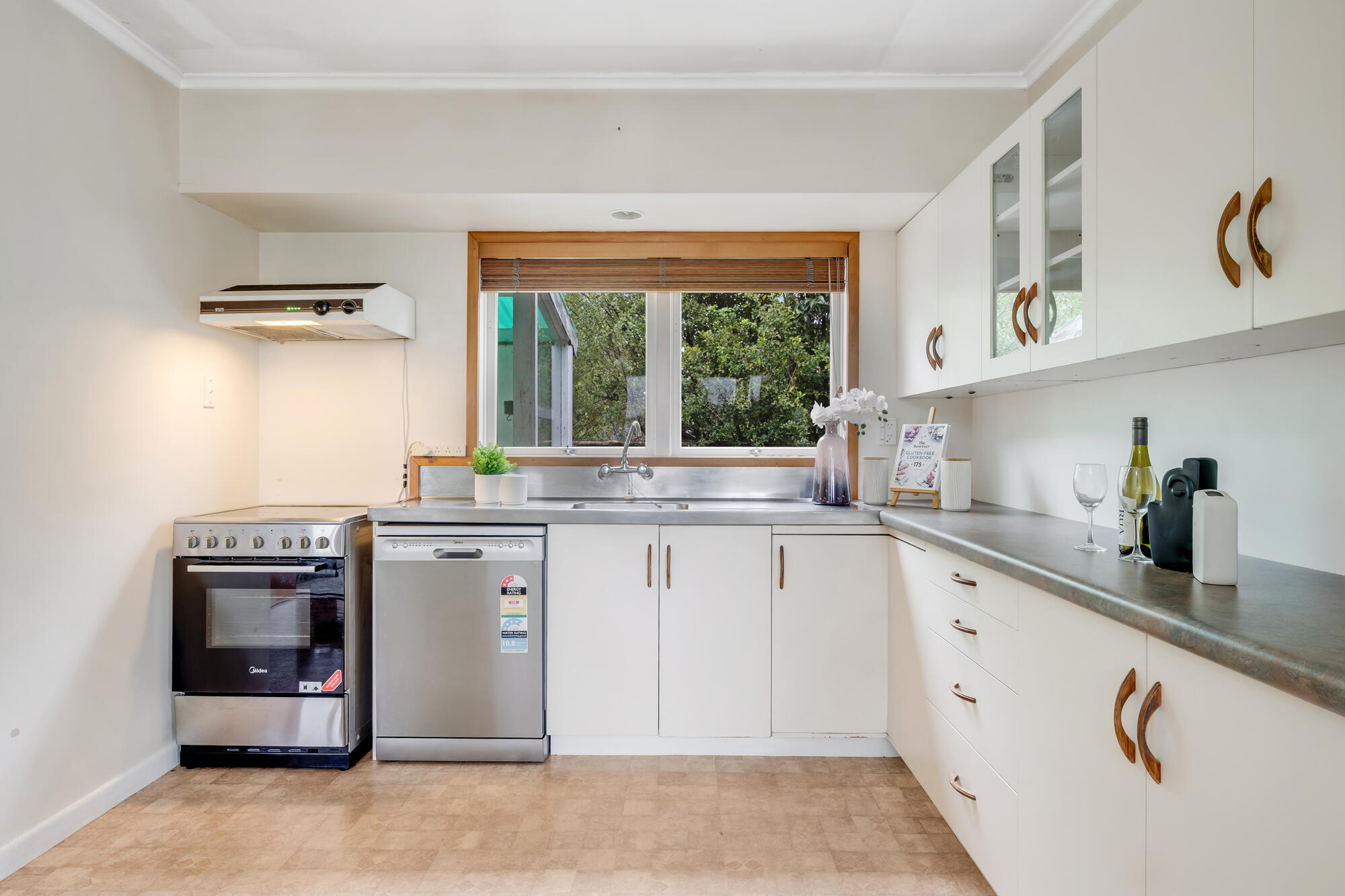 65A Uxbridge Road, Mellons Bay, photo 7