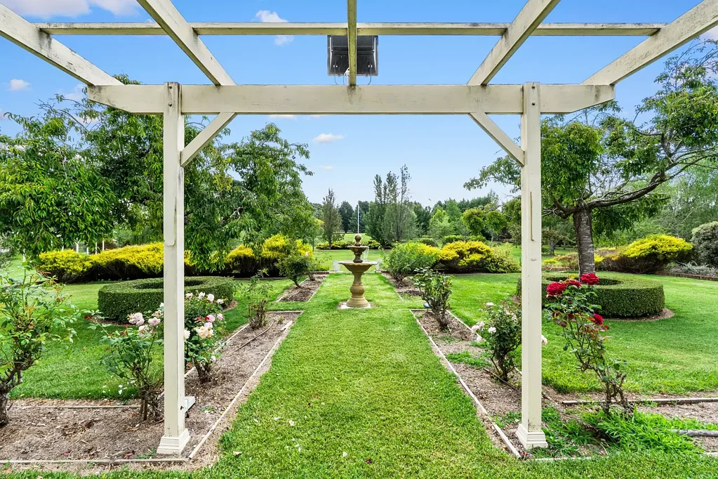 Exeter 4房  Space, Lifestyle & Exceptional Versatility on 5.4 Acres