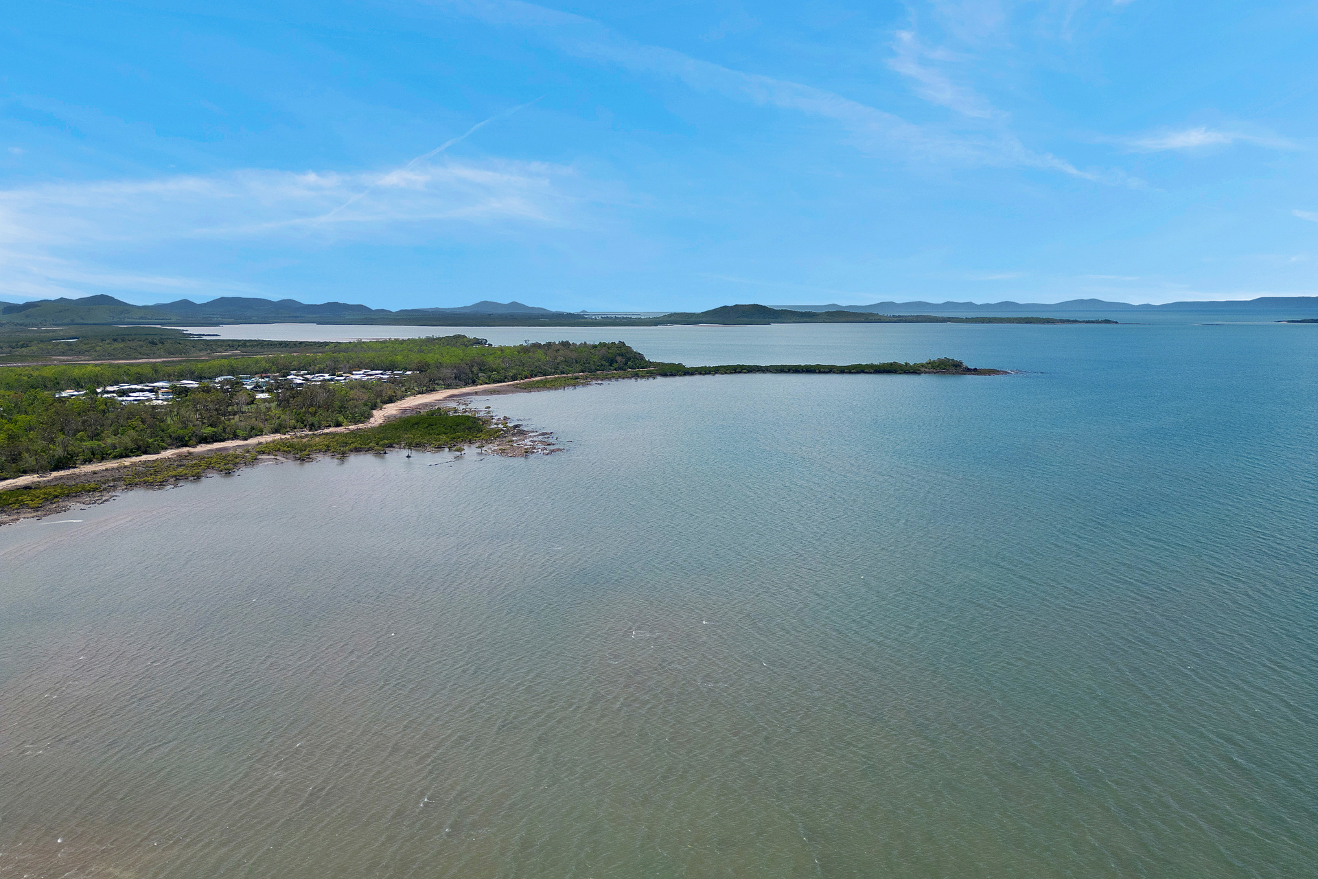 33 RAMP RD, ST HELENS BEACH QLD 4798, 0房, 0浴, Section