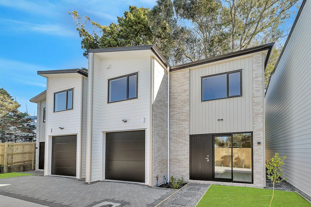 Clendon Park 4ਬੈੱਡਰੂਮ Brand New Standalone Family Homes Beside the Park