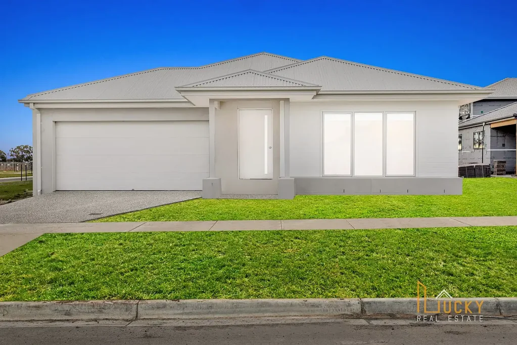 Mickleham 4Kwarto 2 Masters! 2 Living! Full Turn Key!