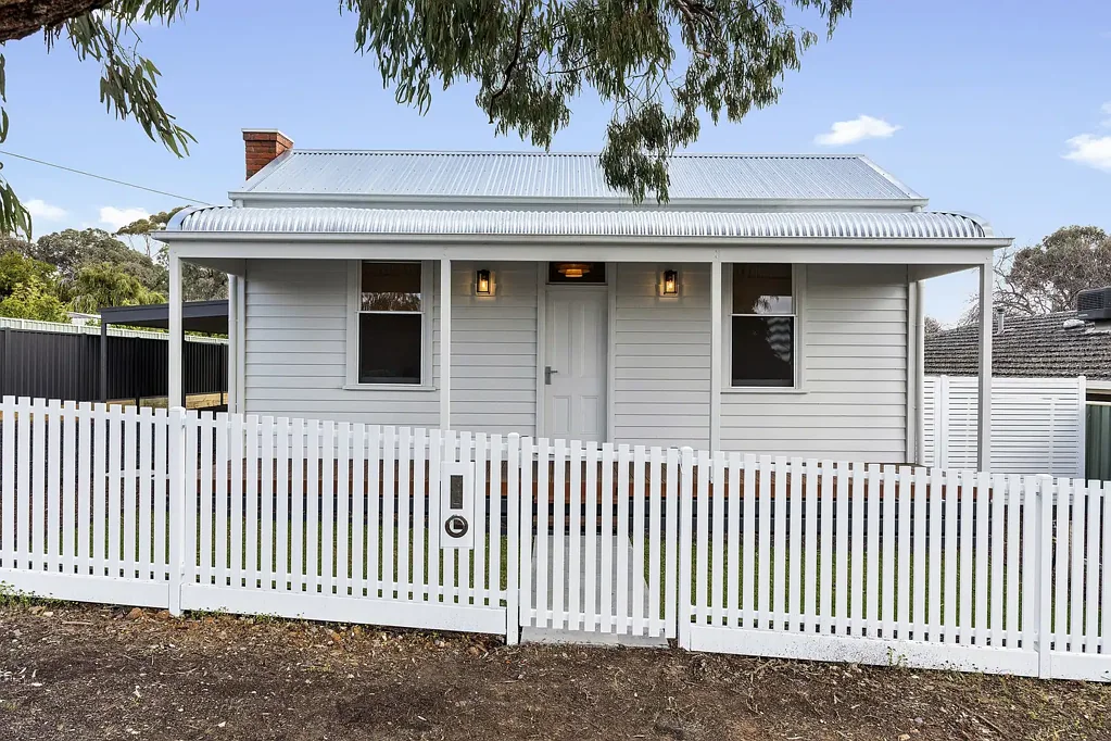 Newly Renovated, Beautiful Home in Convenient, Bendigo Location